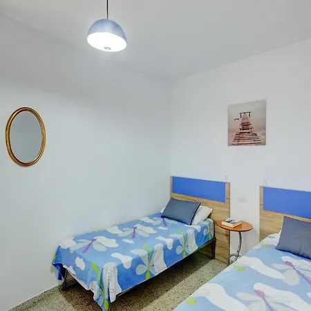 In With Beachfront View Διαμέρισμα