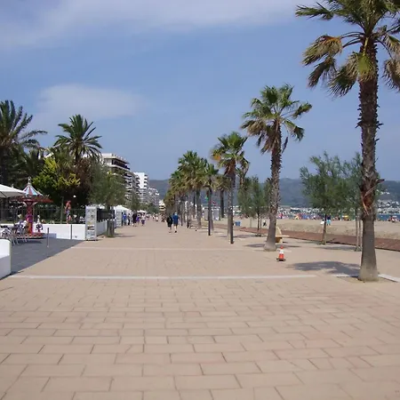 In With Beachfront View Ρόζες