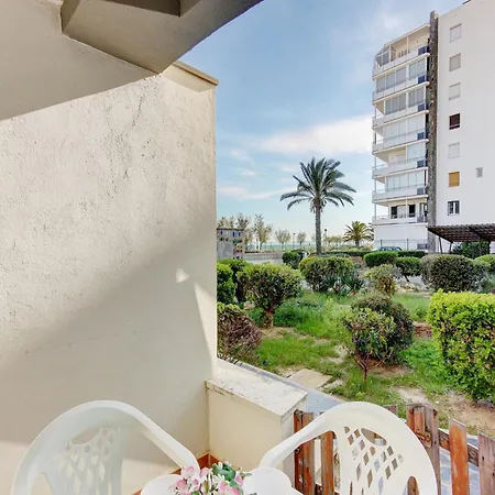 In With Beachfront View Ρόζες