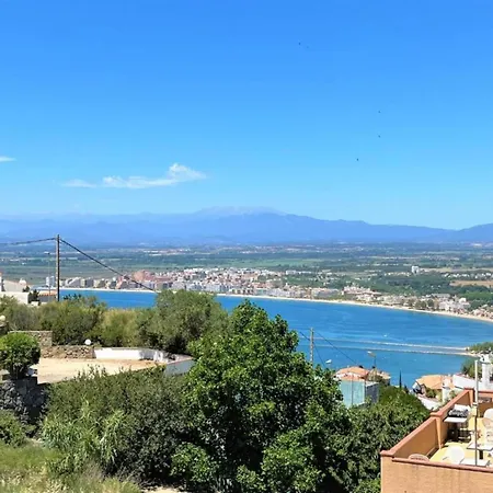 Apartamento In With Beachfront View *