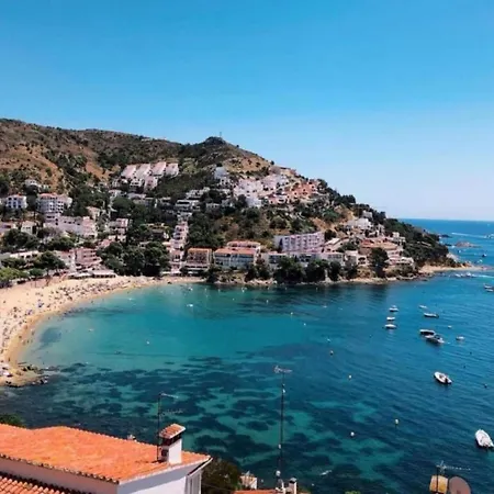 In With Beachfront View Διαμέρισμα Ρόζες
