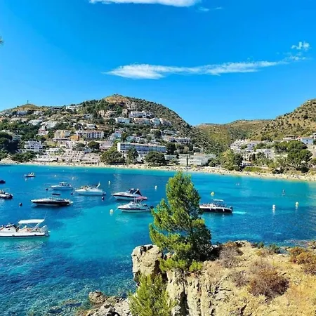 In With Beachfront View Διαμέρισμα Ρόζες