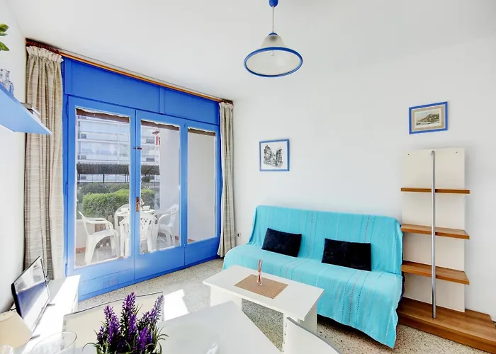 Apartamento In With Beachfront View Roses